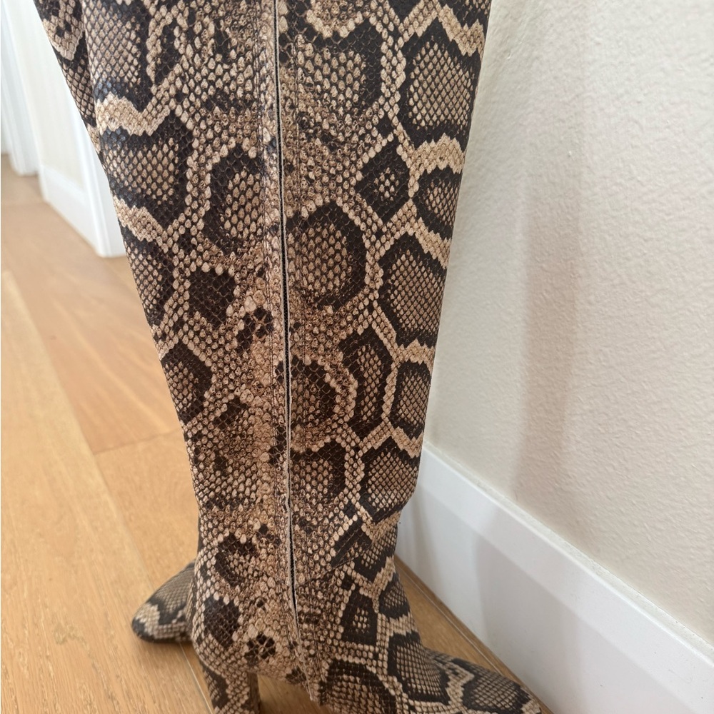 Vince Textured Leather Boots - Picture 3 of 8
